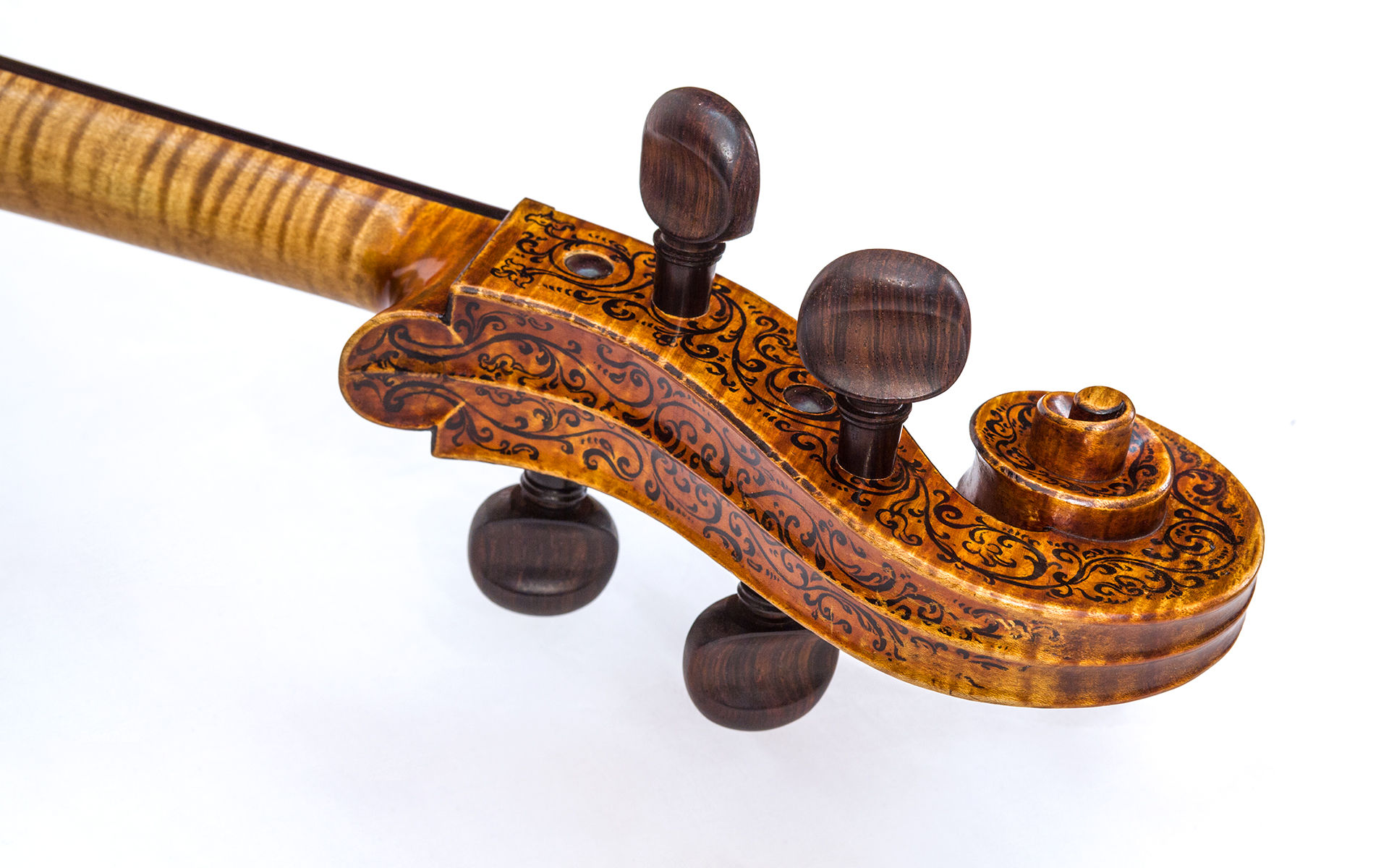 stradivarius 2